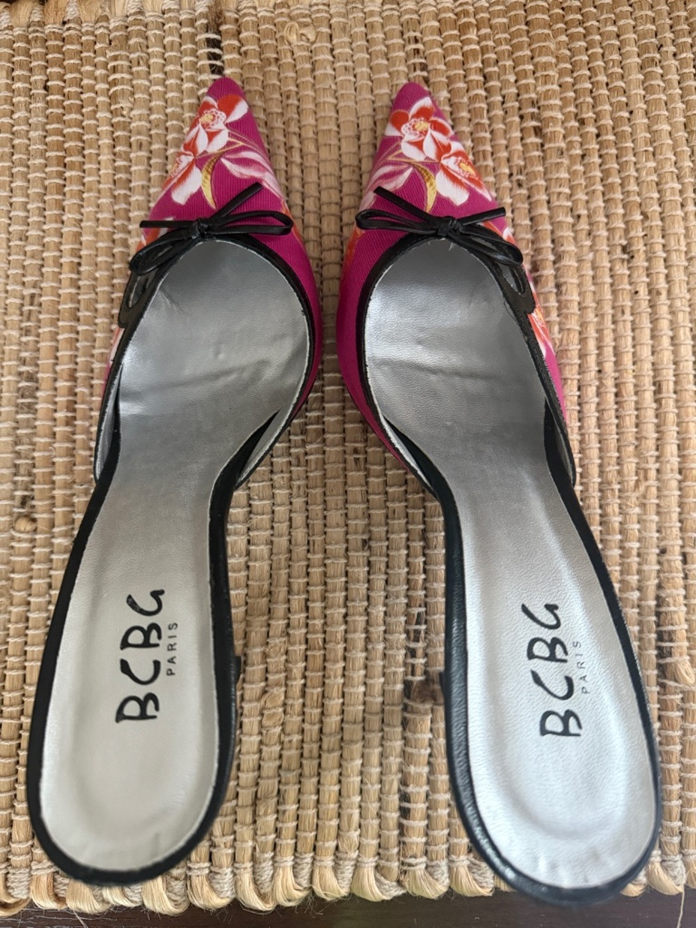 BCBG Paris Fuchsia Hot Pink Floral Pointed Mule Heels Women’s Size 8.5 Y2K - Picture 5 of 8
